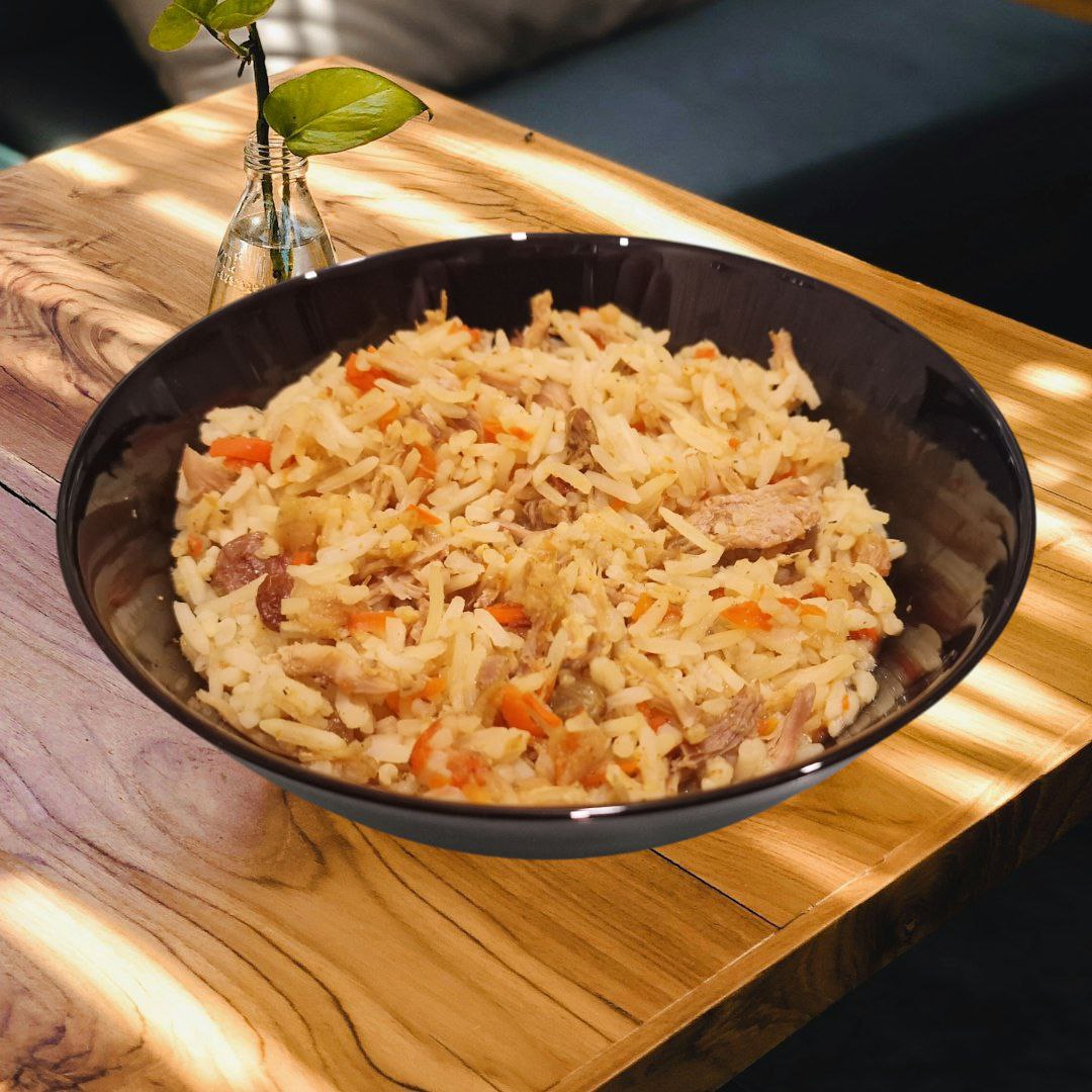 Плов, багато рису Басматі, курки та солодкої моркви, Харчі ТМ Плов, багато рису Басматі, курки та солодкої моркви, Харчі ТМ